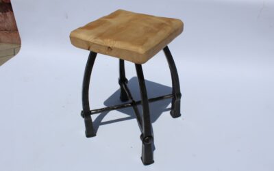 Kovaná stolice a stolička